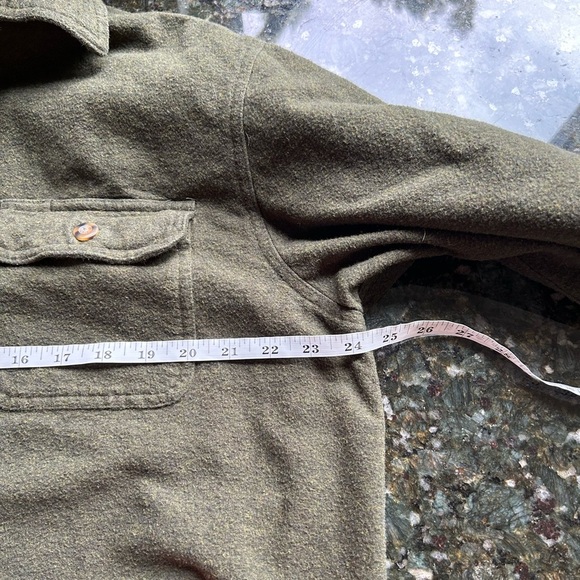 Canyon Guide Outfitters button down flannel. Olive/Army green. Soft. Rugged. XL - Picture 9 of 11